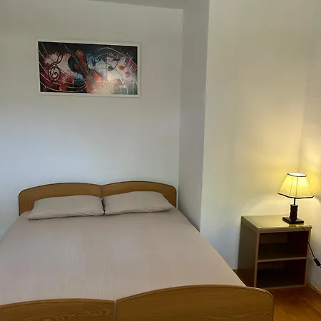 Podgorica Guesthouse * Podgorica
