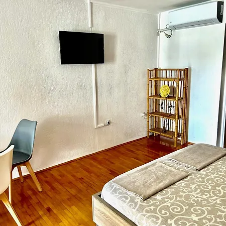 Podgorica Guesthouse *