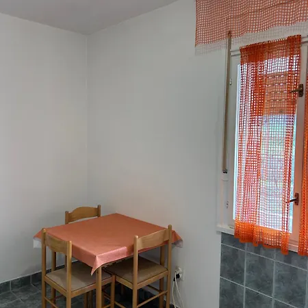 Podgorica Guesthouse Rum i privatbostad *